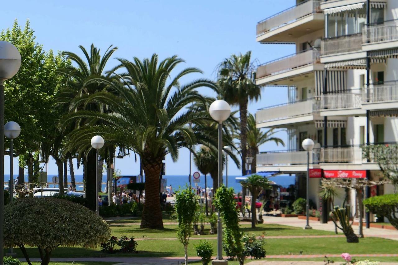 Rentalmar Delfos Playa Салоу Екстериор снимка