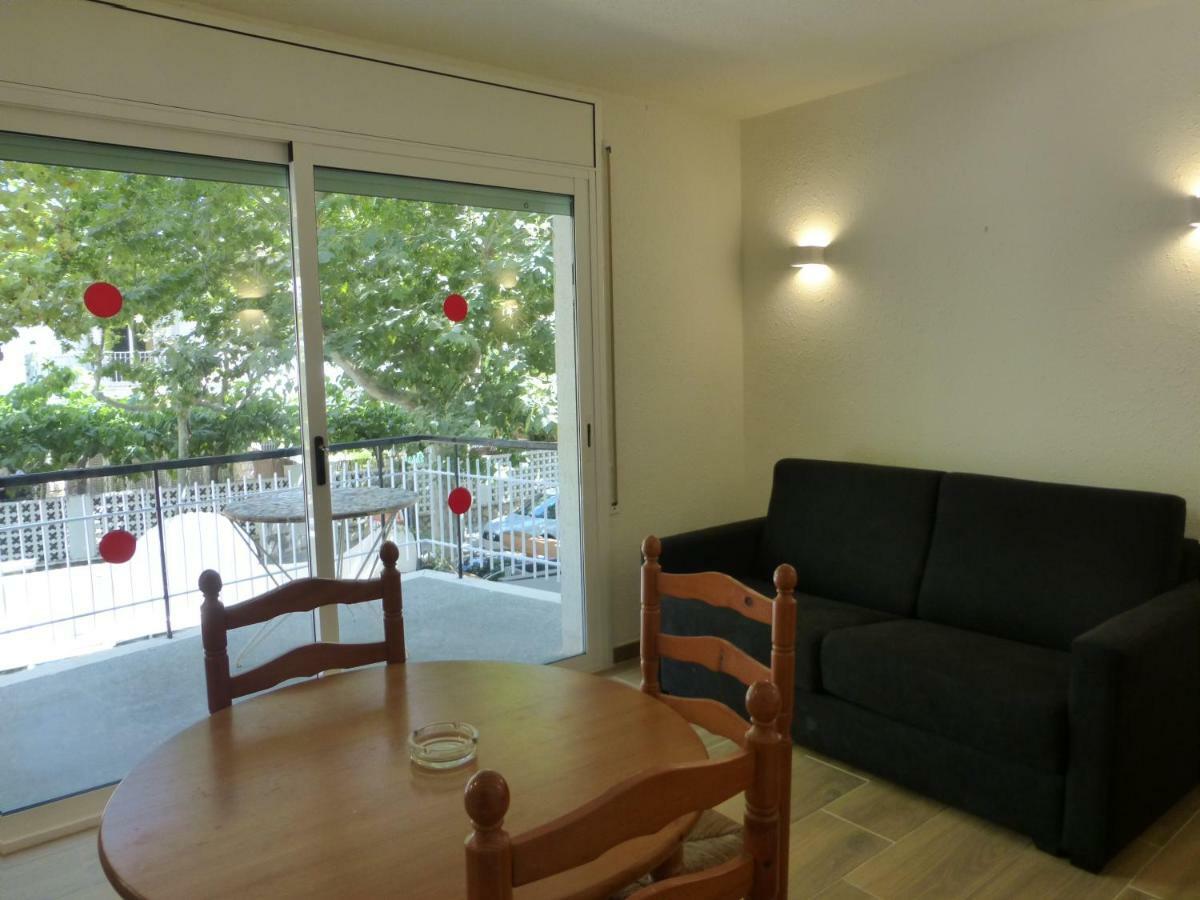 Rentalmar Delfos Playa Салоу Екстериор снимка